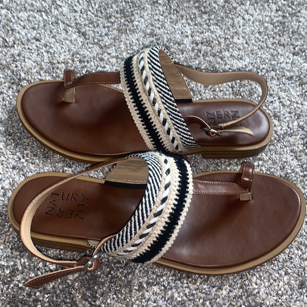 naturalizer sandals